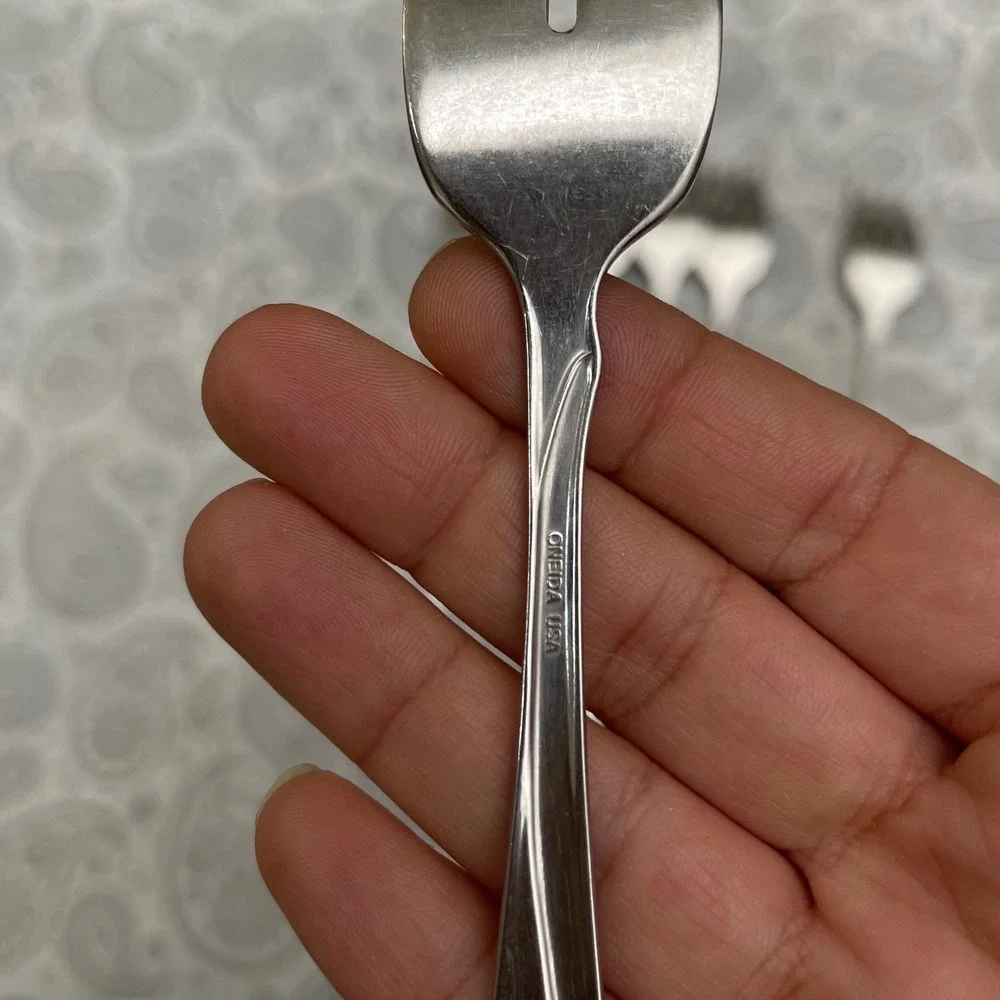 Lot 12 Oneida USA Stainless Steel Salad Cake Forks Classic Pattern